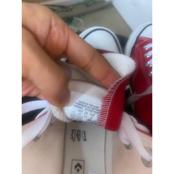 Size 7.5 - Converse Chuck 70 High Enamel Red - Picture 7 of 9